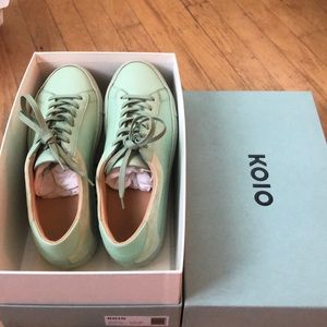 Koio Capri Italian leather sneakers. Brand new.